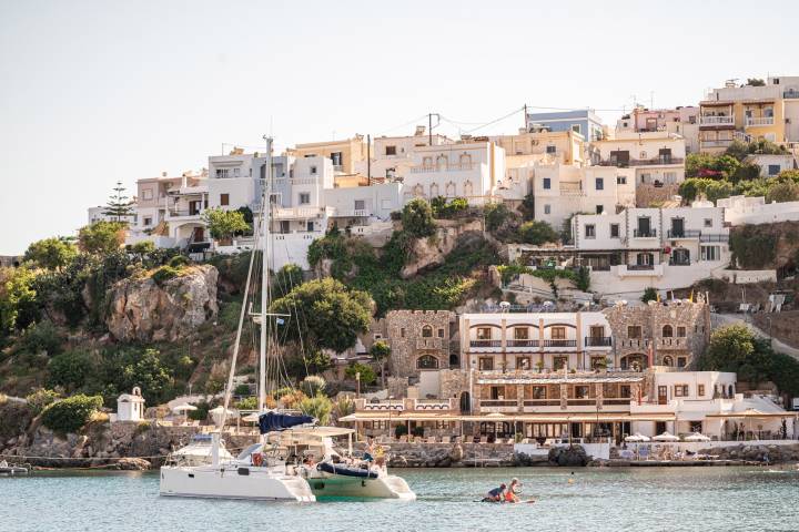A Place Full of Life and Local Charm - Castelo Beach Hotel - Panteli Leros